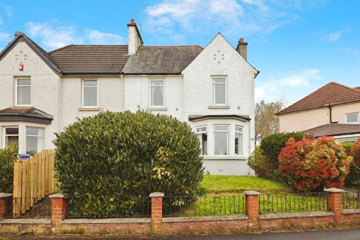 3 Bedroom Semi-Detached House For Sale In Mosspark Oval, Glasgow, G52