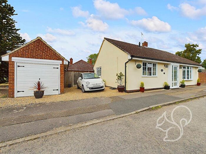 2 Bedroom Detached Bungalow For Sale In Woodfield Drive, West Mersea, CO5