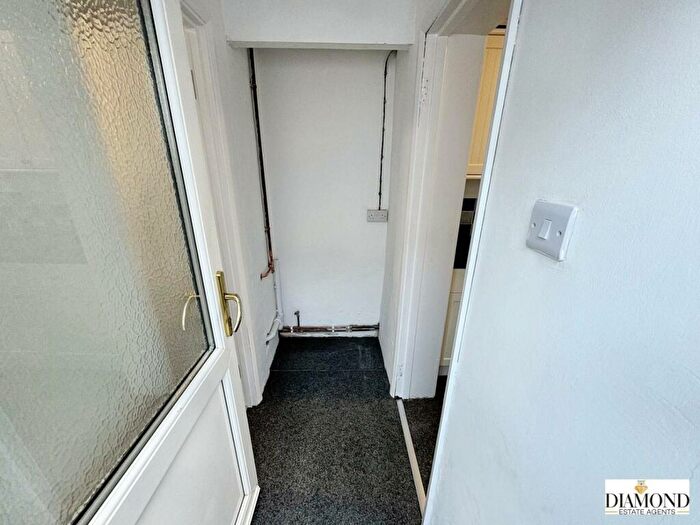 3 Bedroom End Of Terrace House For Sale In East View Place, Tiverton, Devon, EX16