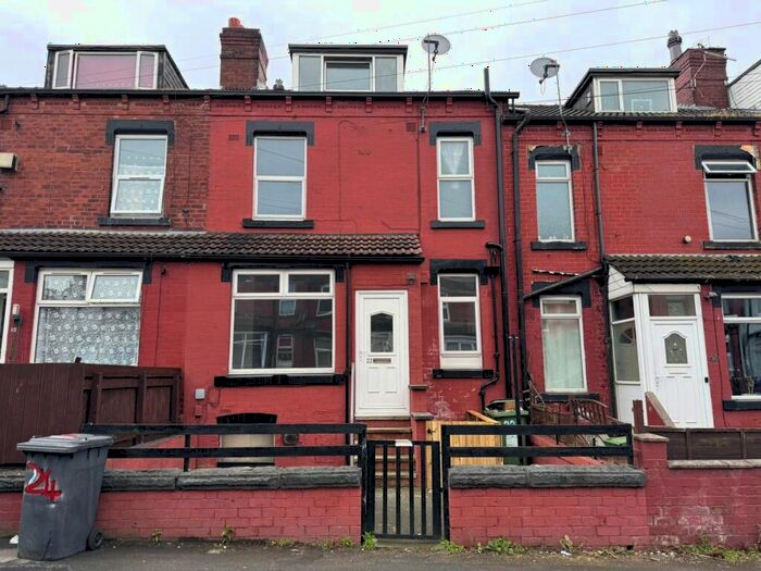 2 Bedroom Terraced House To Rent In Strathmore Street, Leeds, LS9