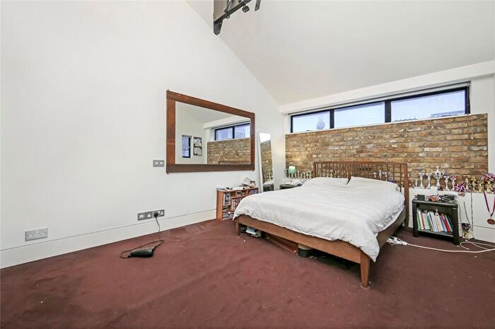 2 Bedroom Apartment To Rent In Kingsland Road, London, E2