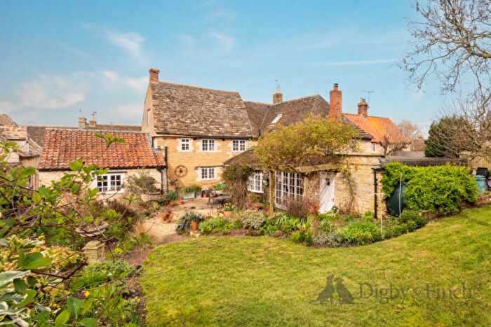 4 Bedroom House For Sale In Main Street, Belmesthorpe, Stamford, PE9