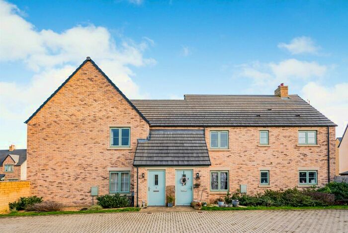 2 Bedroom Maisonette For Sale In Chestnut Lane, Milton-Under-Wychwood, Chipping Norton, OX7