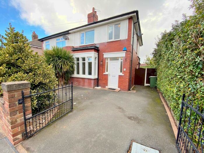 3 Bedroom Semi-Detached House To Rent In Birkdale Avenue, Lytham St. Annes, FY8