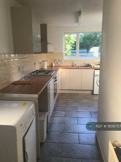 3 Bedroom Semi-Detached House To Rent In Westwood Heath Road, Coventry, CV4