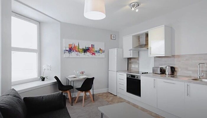 2 Bedroom Flat To Rent In Malcolm Street, Stobswell, Dundee, DD4