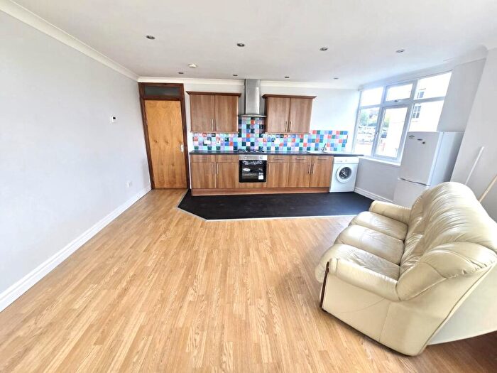 2 Bedroom Flat To Rent In Grahamsley Street, Gateshead, NE8