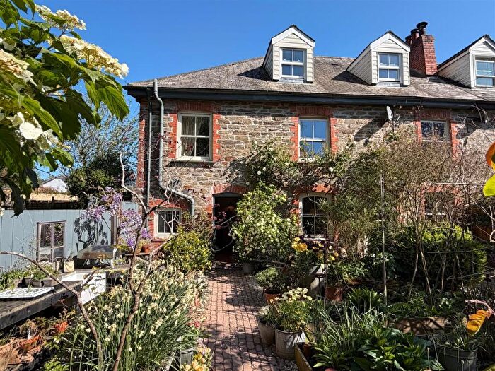 3 Bedroom Semi-Detached House For Sale In Grenville Road, Lostwithiel, PL22