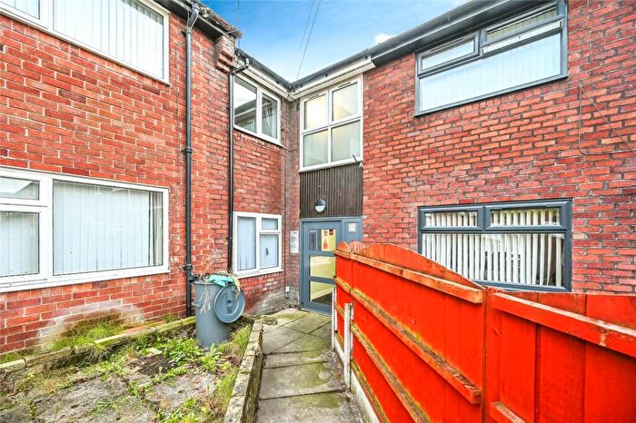 3 Bedroom Flat For Sale In Litherland Road, Bootle, Merseyside, L20