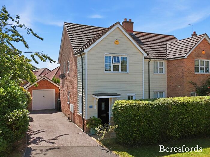 3 Bedroom Semi-detached House For Sale In Stevens Lane, Felsted, CM6