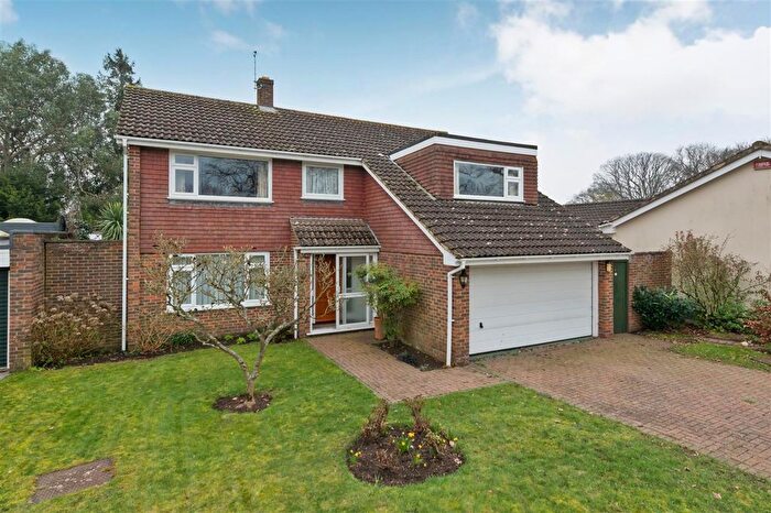 4 Bedroom Detached House For Sale In Oaks Park, Rough Common, Canterbury, CT2