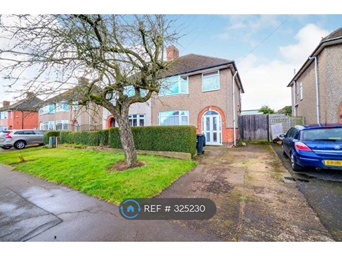 3 Bedroom Semi-Detached House To Rent In Friars Avenue, Northampton, NN4