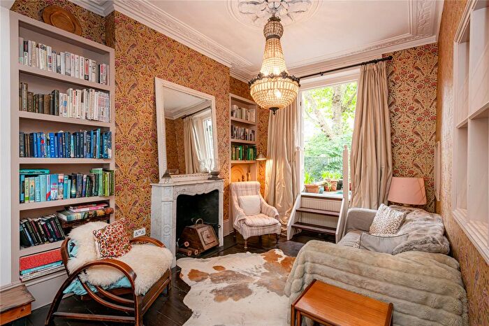 5 Bedroom Property To Rent In Chesterton Road, Notting Hill, London, W10