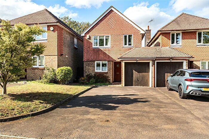4 Bedroom Detached House For Sale In Orchard Road, Sevenoaks, Kent, TN13