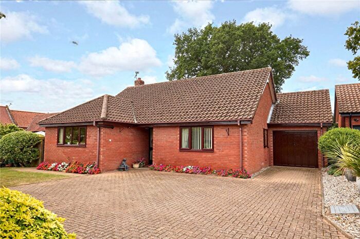 3 Bedroom Bungalow For Sale In Sidell Close, Norwich, Norfolk, NR4