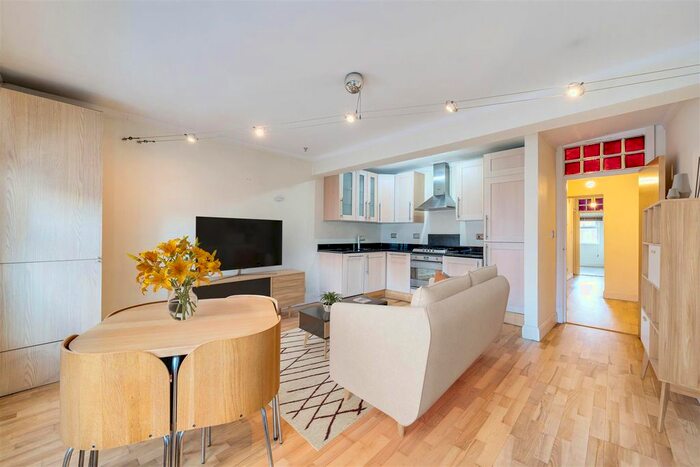 2 Bedroom Flat To Rent In Tanner Street, Tower Bridge, SE1