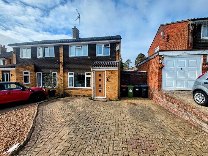 3 Bedroom Semi-detached House For Sale In Milton Drive, Newport Pagnell, MK16