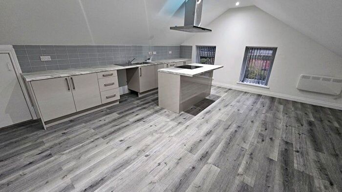 2 Bedroom Flat To Rent In Burnage Lane, Manchester, M19