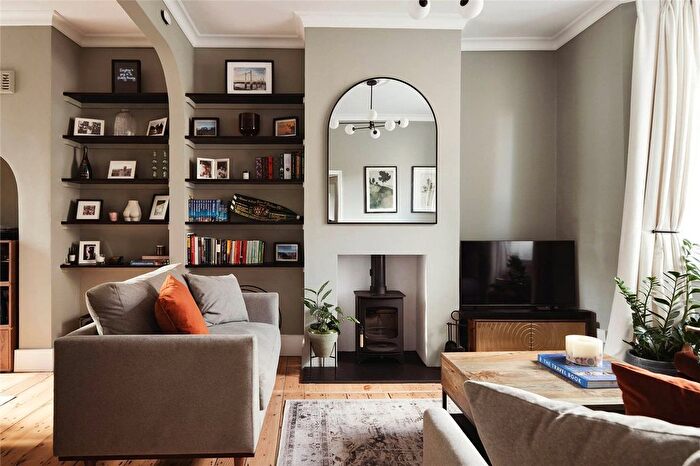 4 Bedroom Terraced House For Sale In Balcorne Street, Victoria Park, Hackney, E9