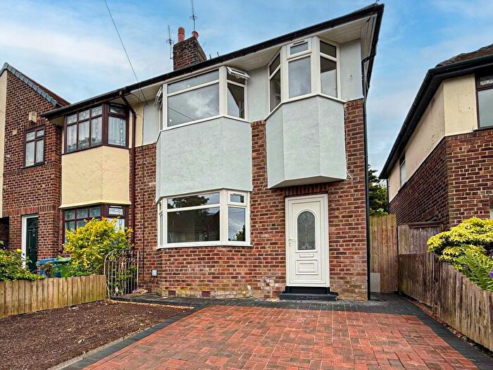 3 Bedroom End Terrace House For Sale In Gleneagles Road, Liverpool, L16