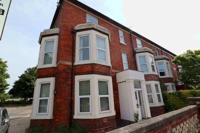 2 Bedroom Flat To Rent In West Parade, Lincoln, LN1