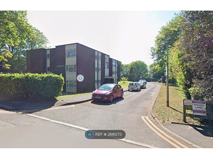 2 Bedroom Flat To Rent In New Colebrooke Court, Carshalton, SM5