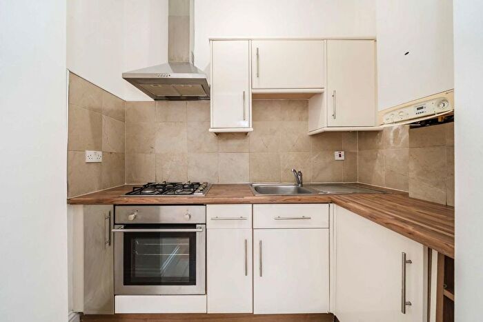 1 Bedroom Flat For Sale In Madeley Road, Ealing, W5