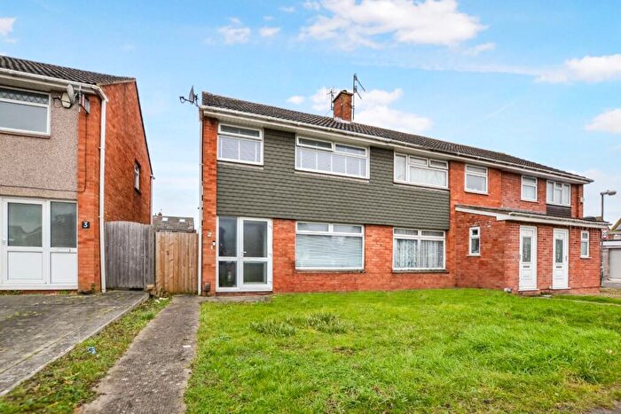 3 Bedroom Semi Detached House For Sale In Haycombe, Whitchurch, Bristol, BS14