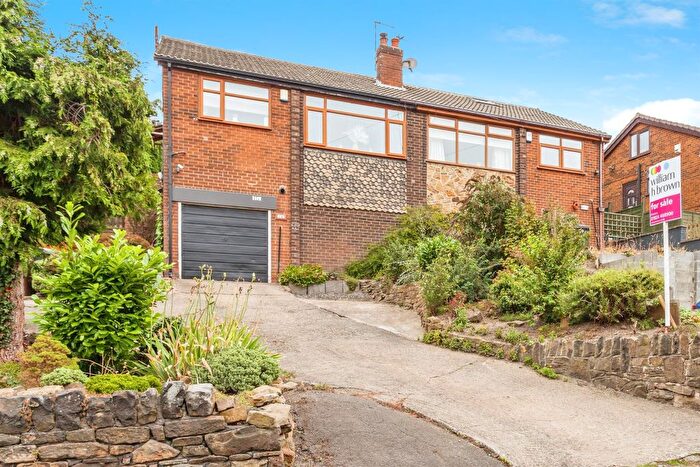 2 Bedroom Semi-Detached House For Sale In Kilpin Hill Lane, Dewsbury, WF13