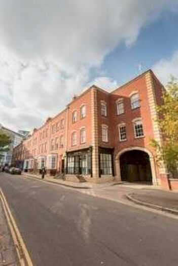 5 Bedroom Flat To Rent In 13-31 Cumberland Street Bristol, BS2 8nl #840491