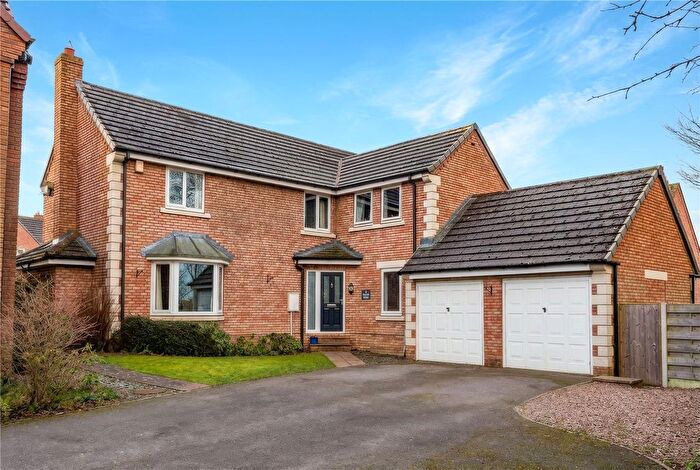 4 Bedroom Detached House For Sale In Moray Close, Strensall, York, North Yorkshire, YO32