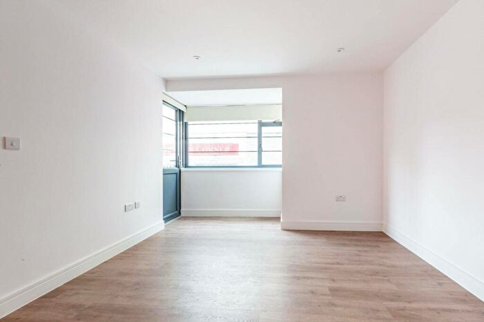 2 Bedroom Flat To Rent In Gladstone House, , Wood Green, London, N22