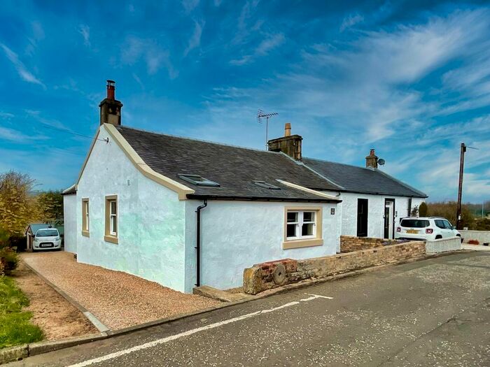 3 Bedroom Cottage For Sale In Kersland Road, Glengarnock, Beith, KA14
