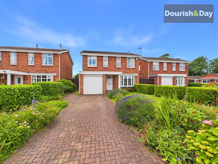 4 Bedroom Detached House For Sale In Creswell Farm Drive, Stafford, ST16