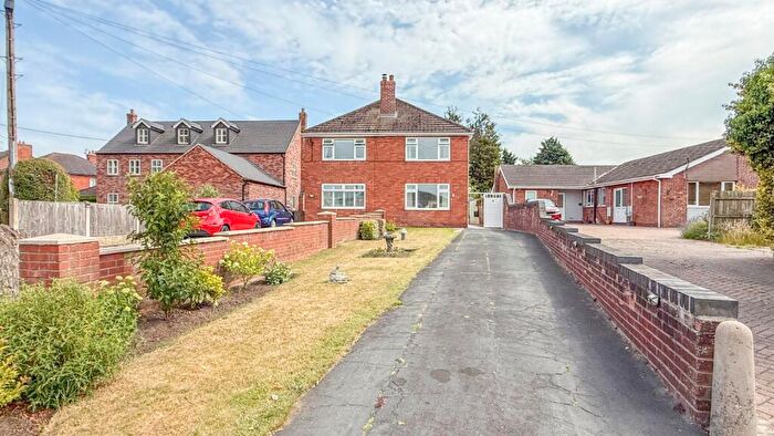 2 Bedroom Semi-Detached House For Sale In Brigg Road, Broughton, Brigg, North Lincolnshire, DN20