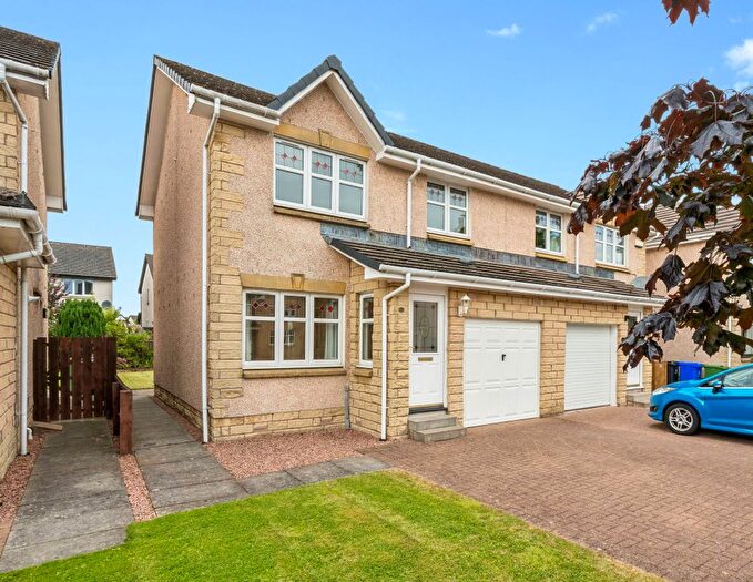 3 Bedroom Semi Detached House For Sale In Fishermans Walk, Stirling, FK9