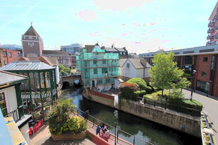 2 Bedroom Flat To Rent In Wadbrook Street, Kingston Upon Thames, KT1