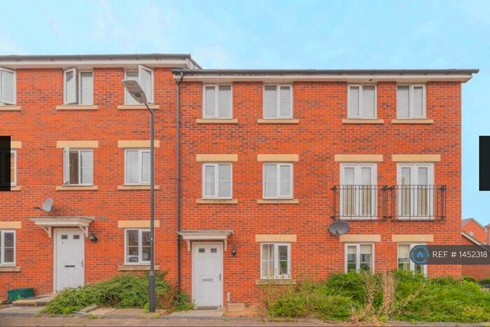 4 Bedroom Terraced House To Rent In Beatrix Place, Horfield, Bristol, BS7