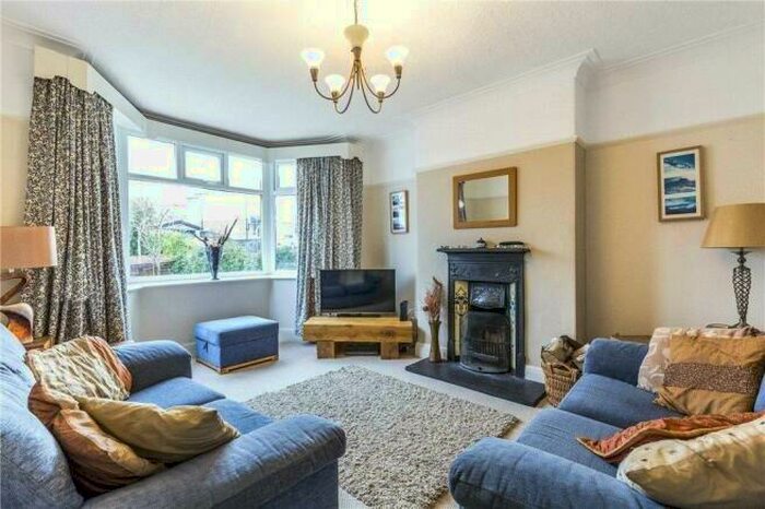 5 Bedroom Semi-Detached House To Rent In Becketts Park Crescent, Headingley, Leeds, LS6