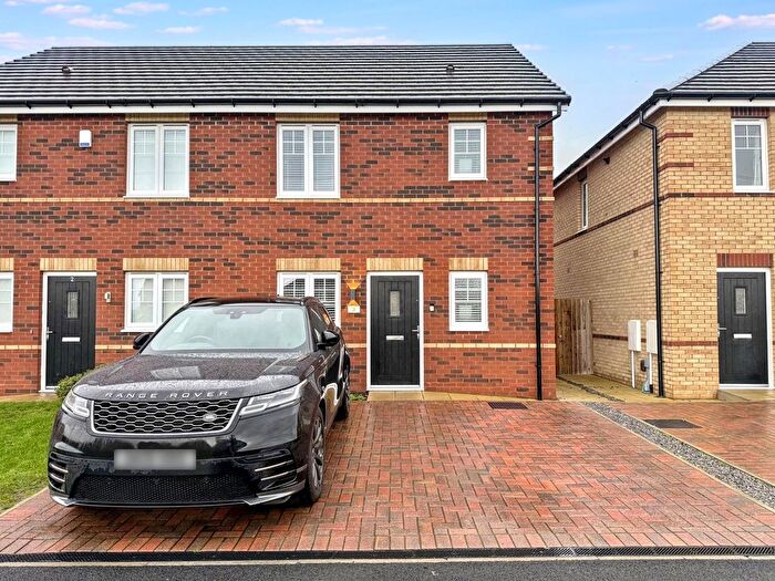 3 Bedroom Semi Detached House For Sale In Summer Close, Stockton-On-Tees, TS19