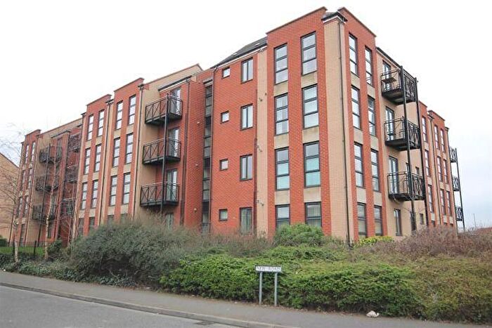 2 Bedroom Flat For Sale In Templars Court, Nottingham, NG7
