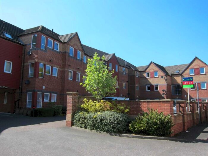 2 Bedroom Flat To Rent In Lowater Place, Carlton, Nottingham, NG4