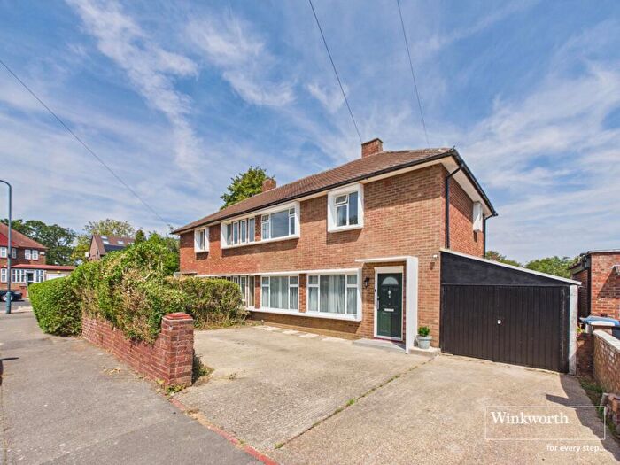 3 Bedroom Semi Detached House For Sale In Baird Close, London, NW9