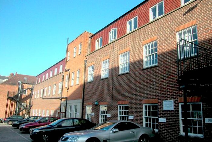 Studio To Rent In Brent St Churchill House, Hendon, London, NW4