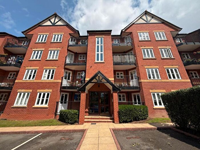 2 Bedroom Apartment To Rent In Hagley Road, Edgbaston, Birmingham, B17