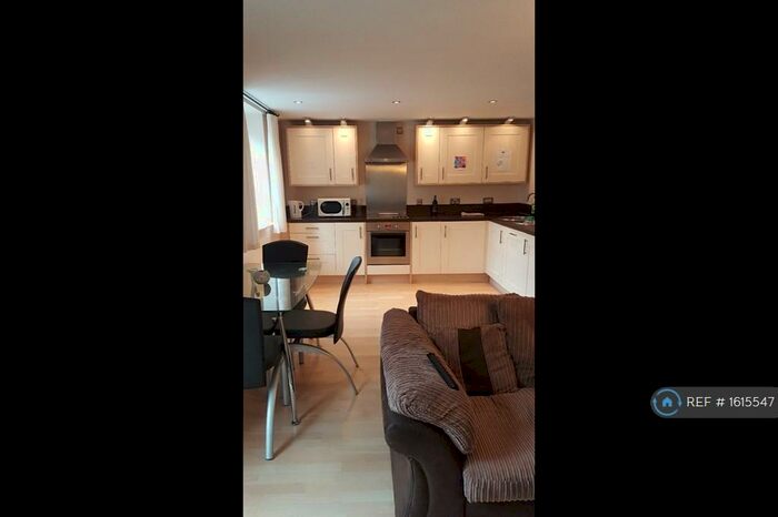 2 Bedroom Flat To Rent In Jenner House, Nottingham, NG3