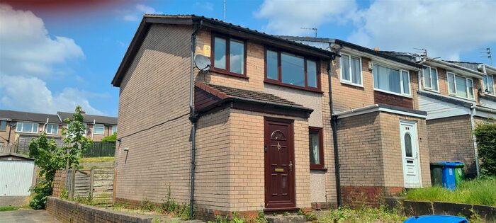 3 Bedroom End Of Terrace House To Rent In Promenade Street, Heywood, OL10