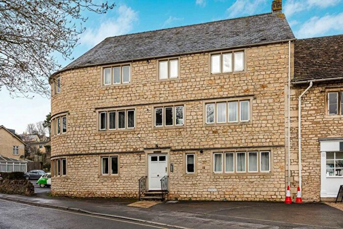2 Bedroom Flat For Sale In Cossack Square, Nailsworth, GL6