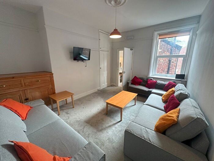 4 Bedroom Maisonette To Rent In Shortridge Terrace, Newcastle, NE2