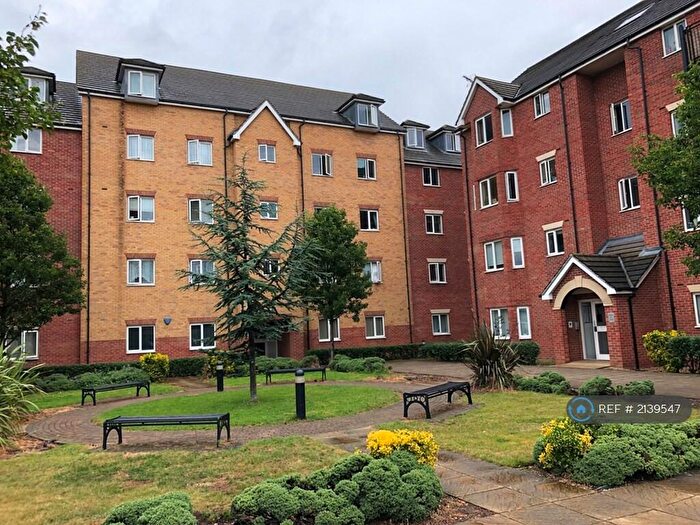 2 Bedroom Flat To Rent In Omega Court, Romford, RM7